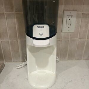 Baby Brezza Bottle Warmer & Dispenser
